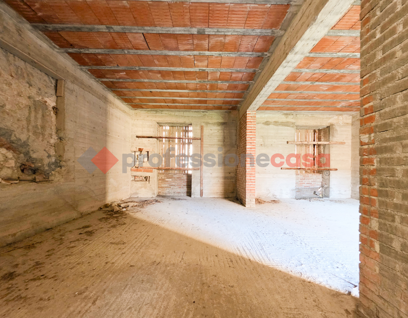 Casa indipendente da ristrutturare a Pace del Mela