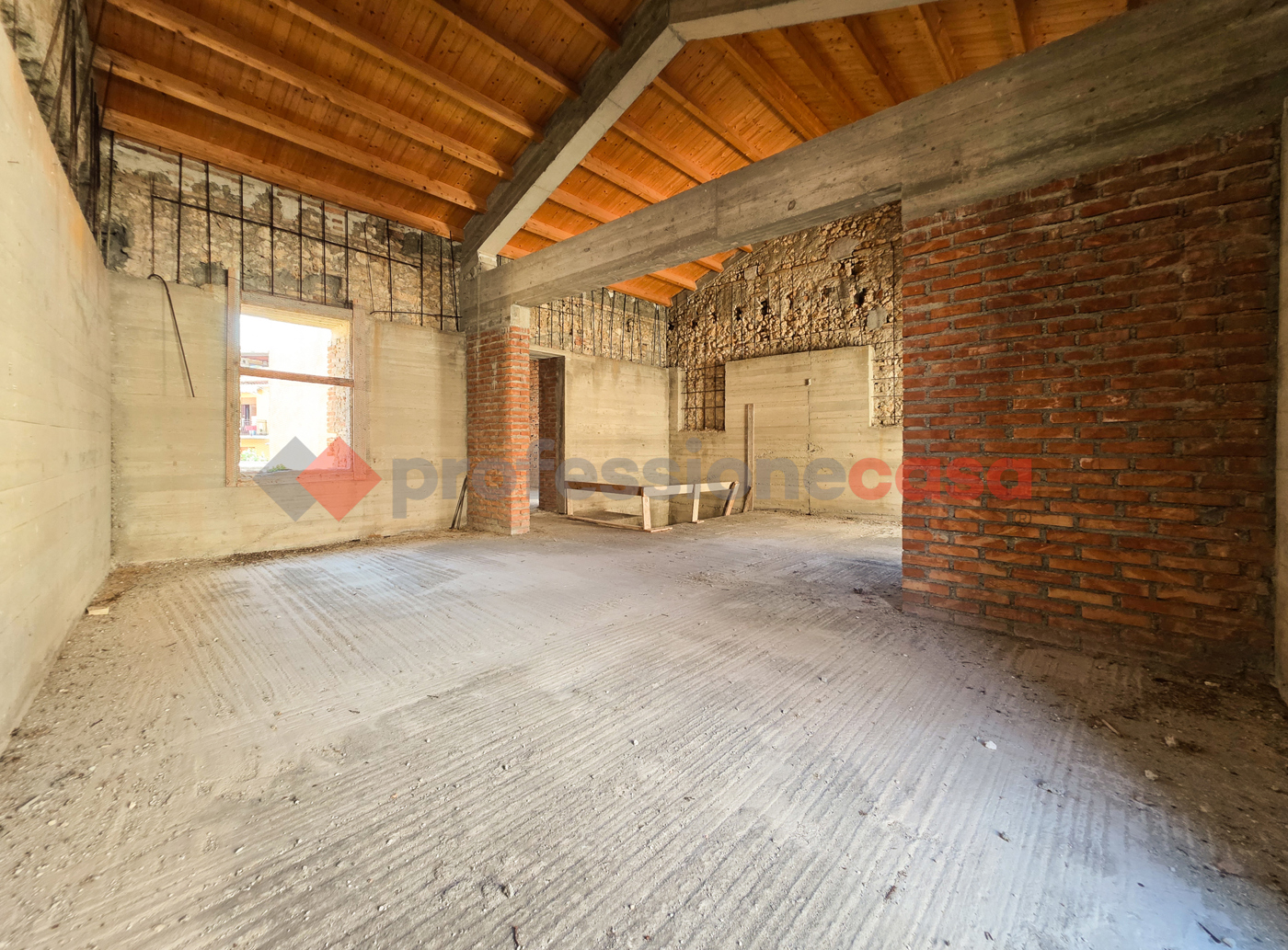 Casa indipendente da ristrutturare a Pace del Mela