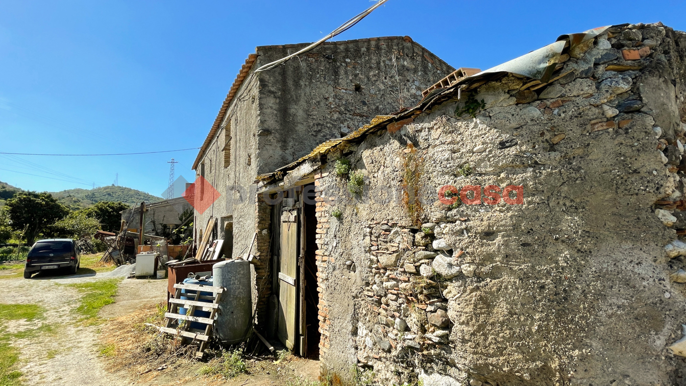 Rustico in vendita a San Filippo del Mela