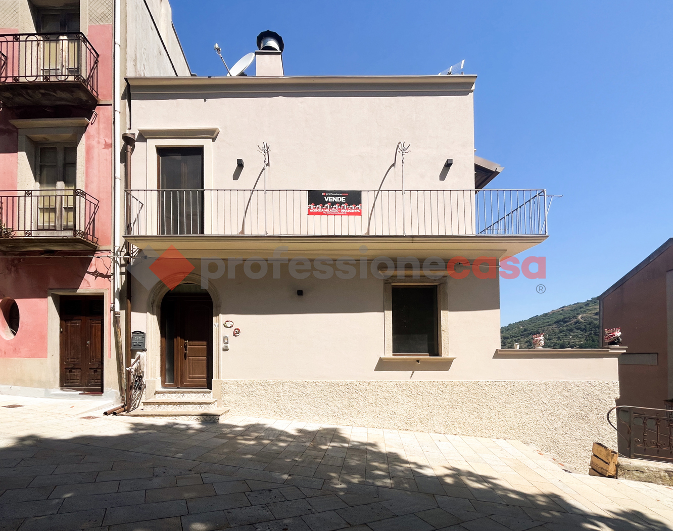 Casa indipendente in vendita a Novara di Sicilia