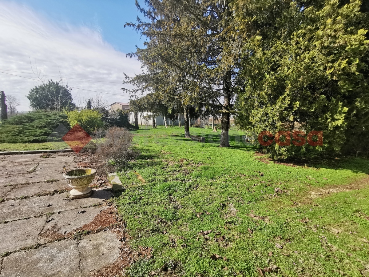 Villa Bifamiliare con giardino a Gazzo Veronese