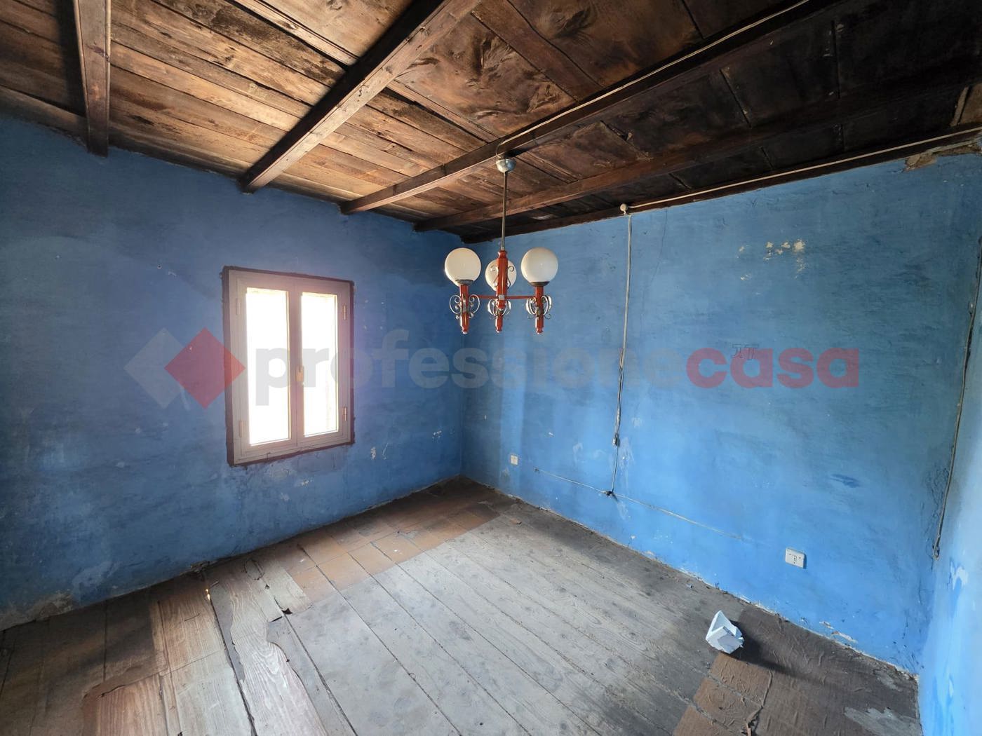 Villa da ristrutturare a Villimpenta