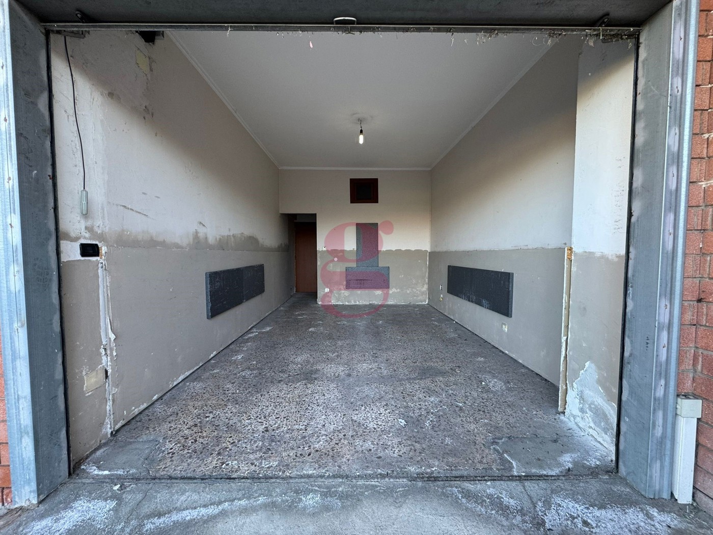 Box/Garage 20mq in affitto a Santa Maria la Carit