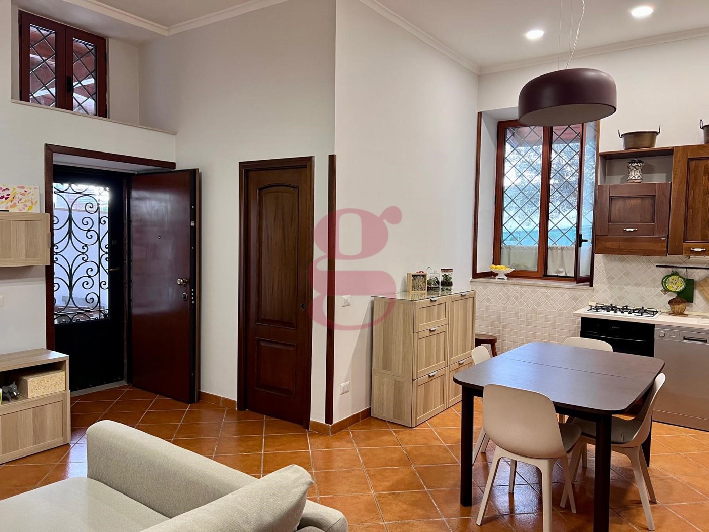 Quadrilocale in vendita a Lettere