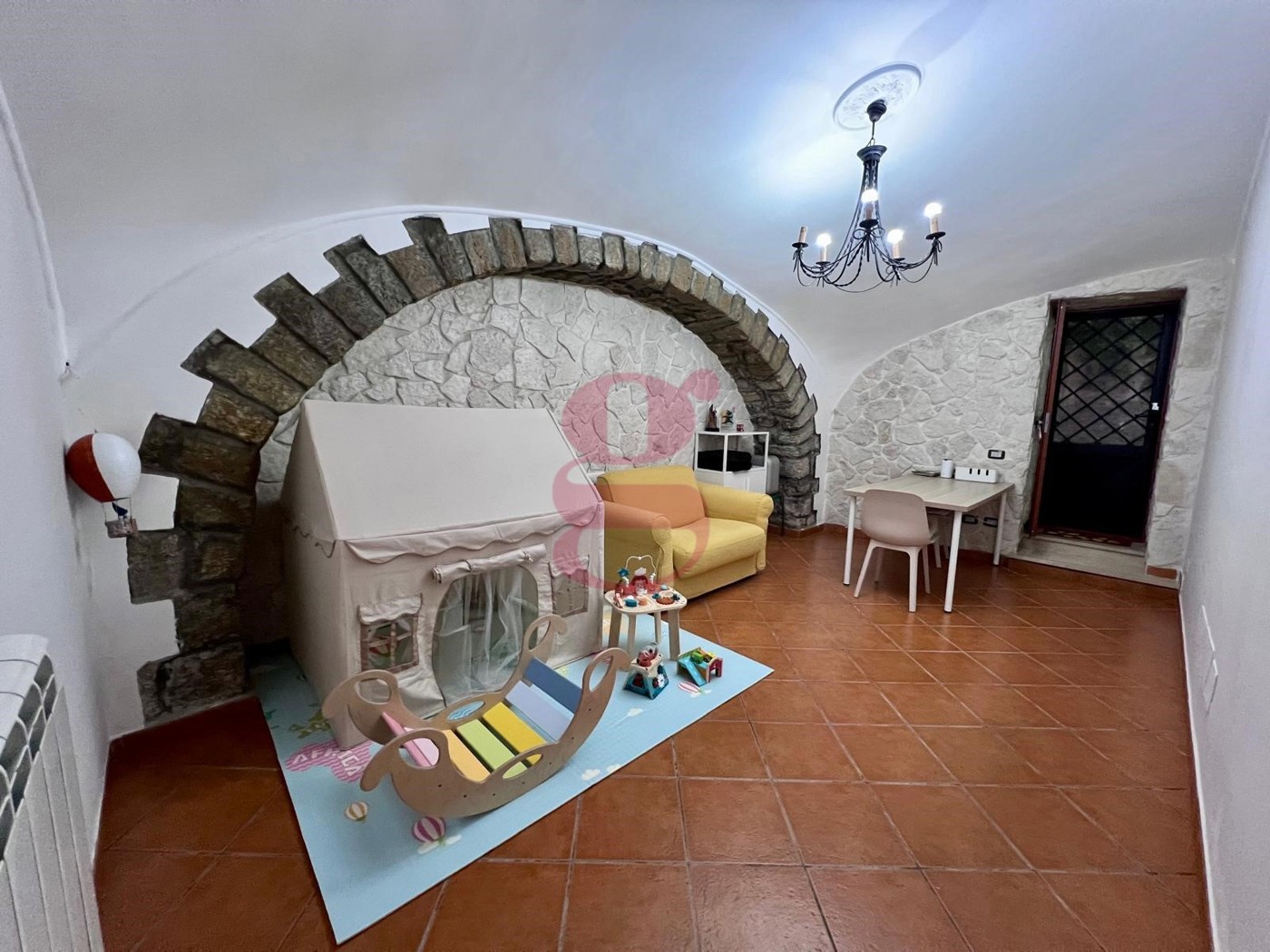 Quadrilocale in vendita a Lettere