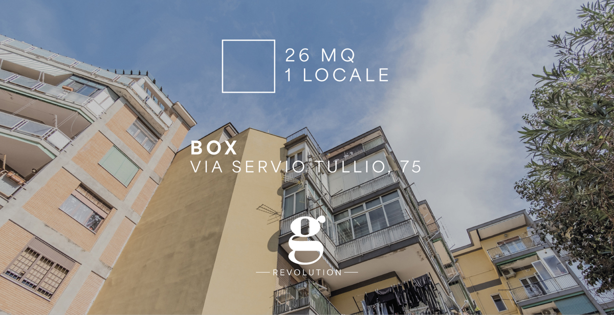 Box/Garage 26mq in vendita a Napoli