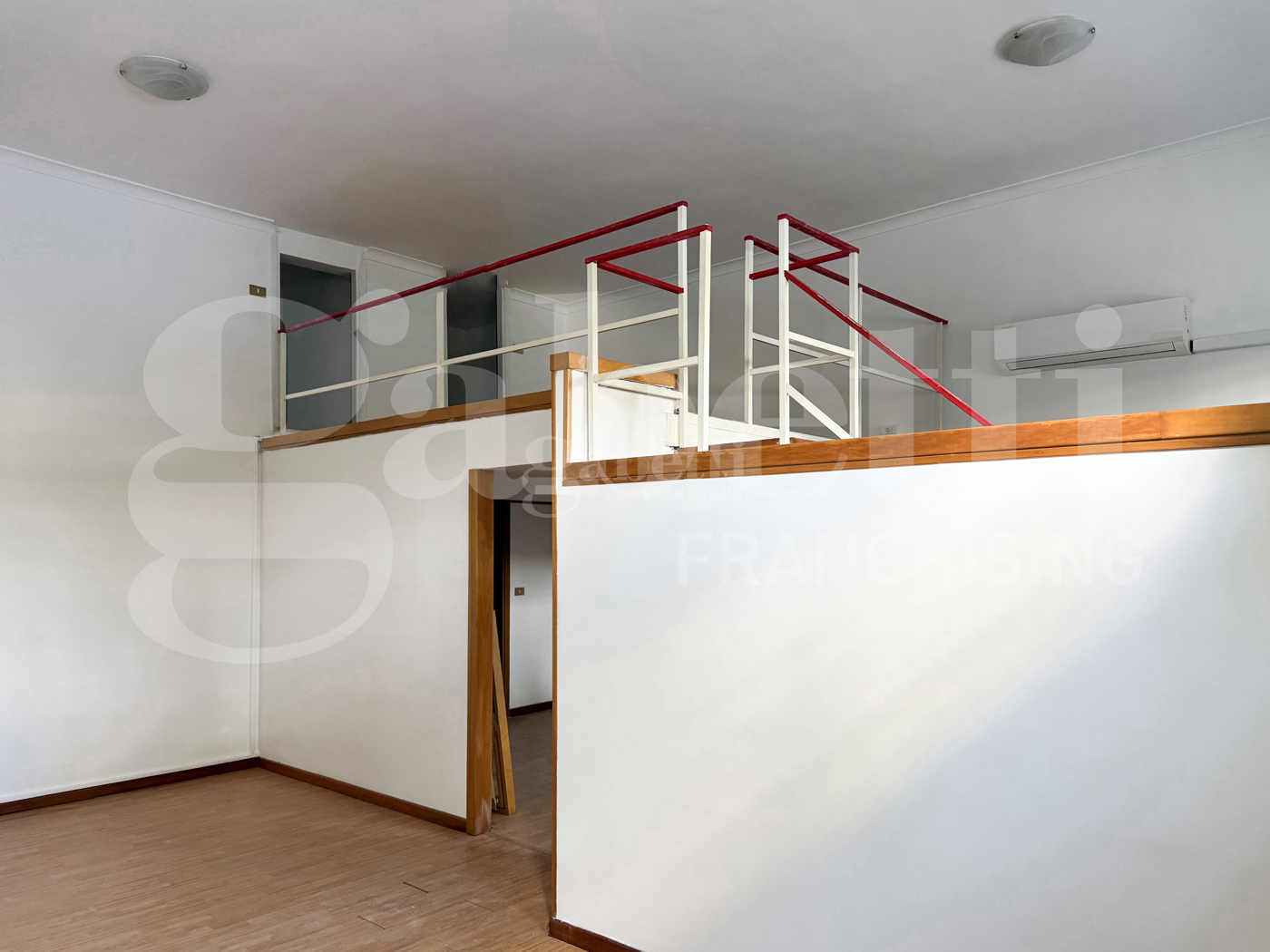 Negozio in affitto a Napoli