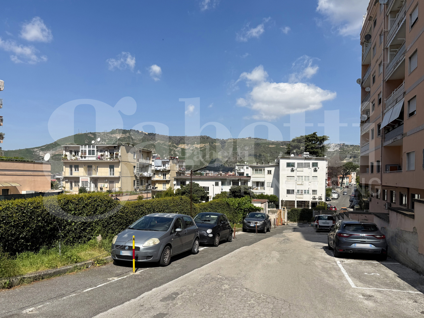 Negozio in affitto a Napoli