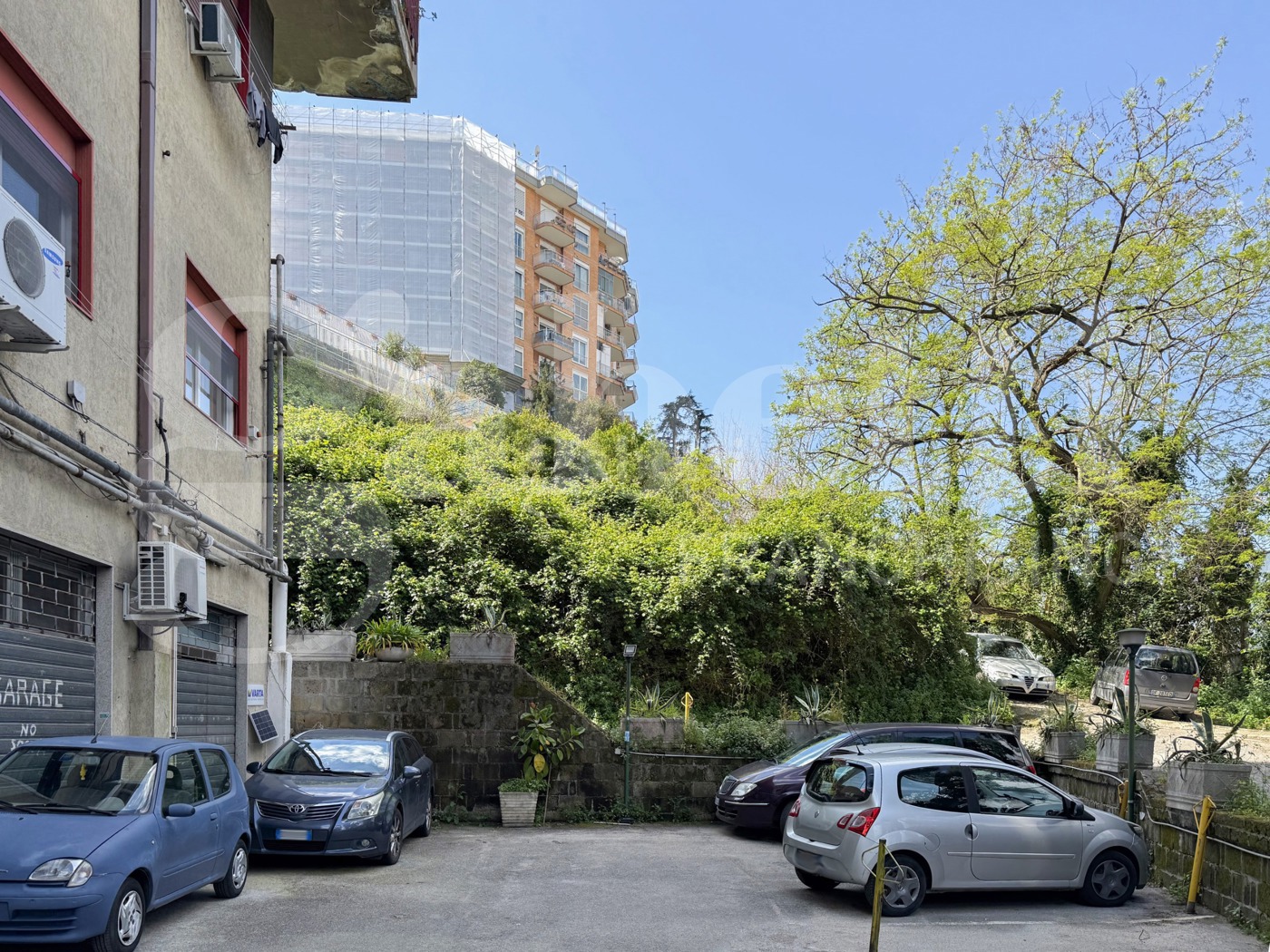 Negozio in affitto a Napoli