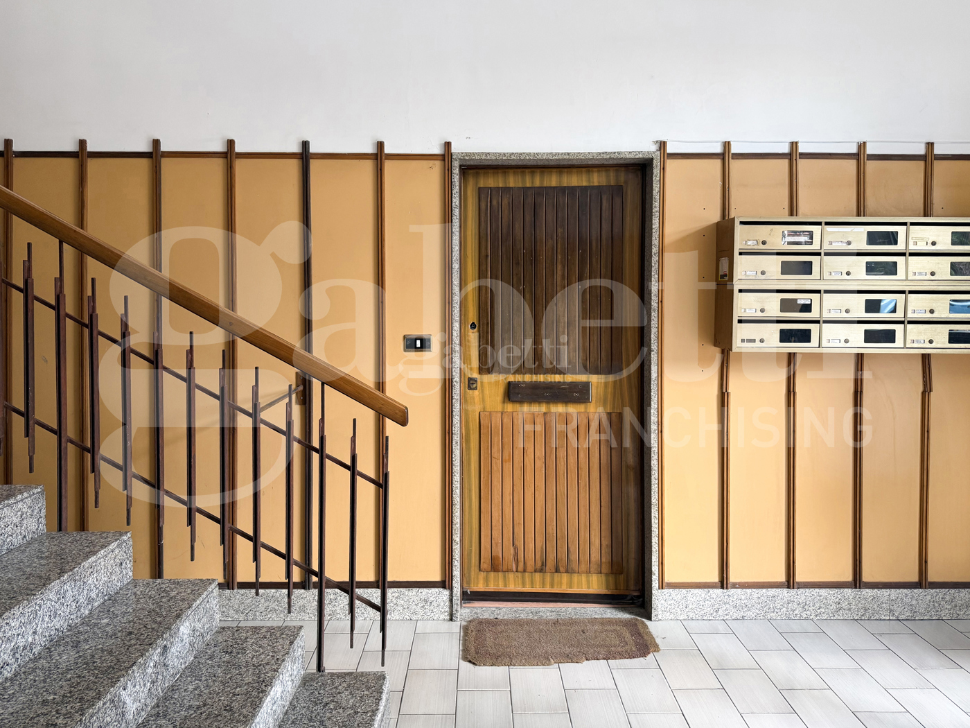 Negozio in affitto a Napoli