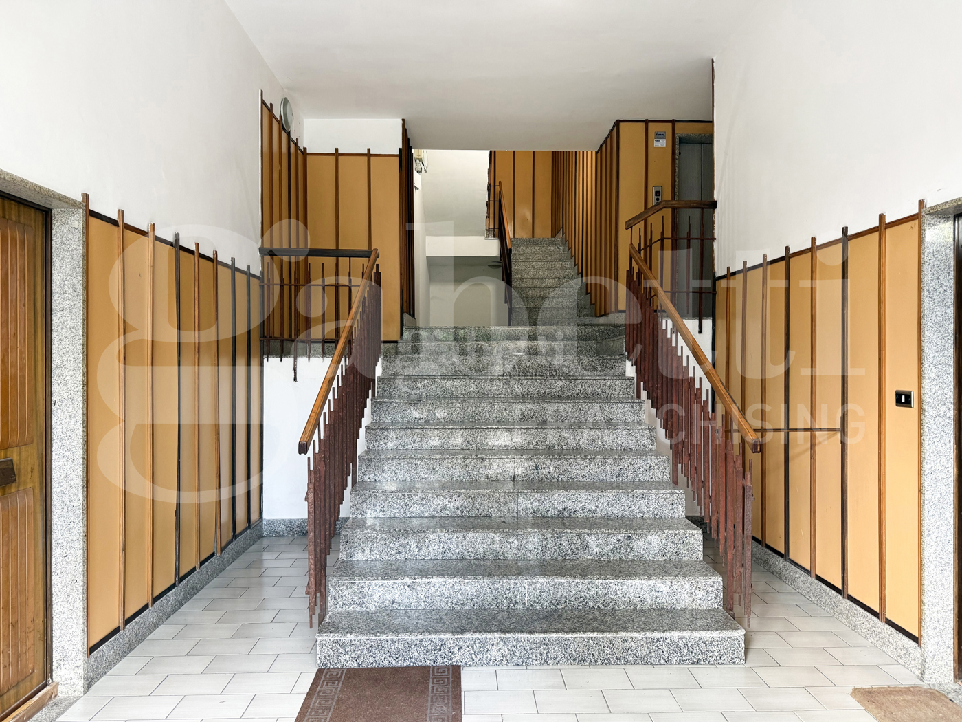 Negozio in affitto a Napoli