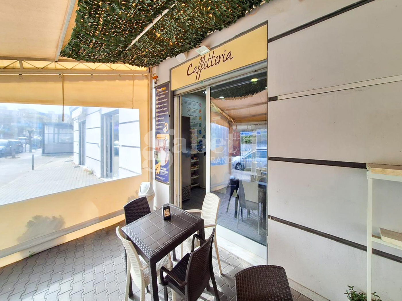 Negozio in vendita a Napoli