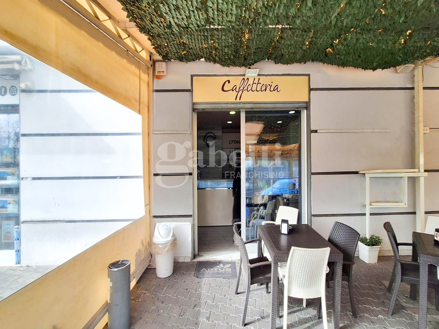 Negozio in vendita a Napoli