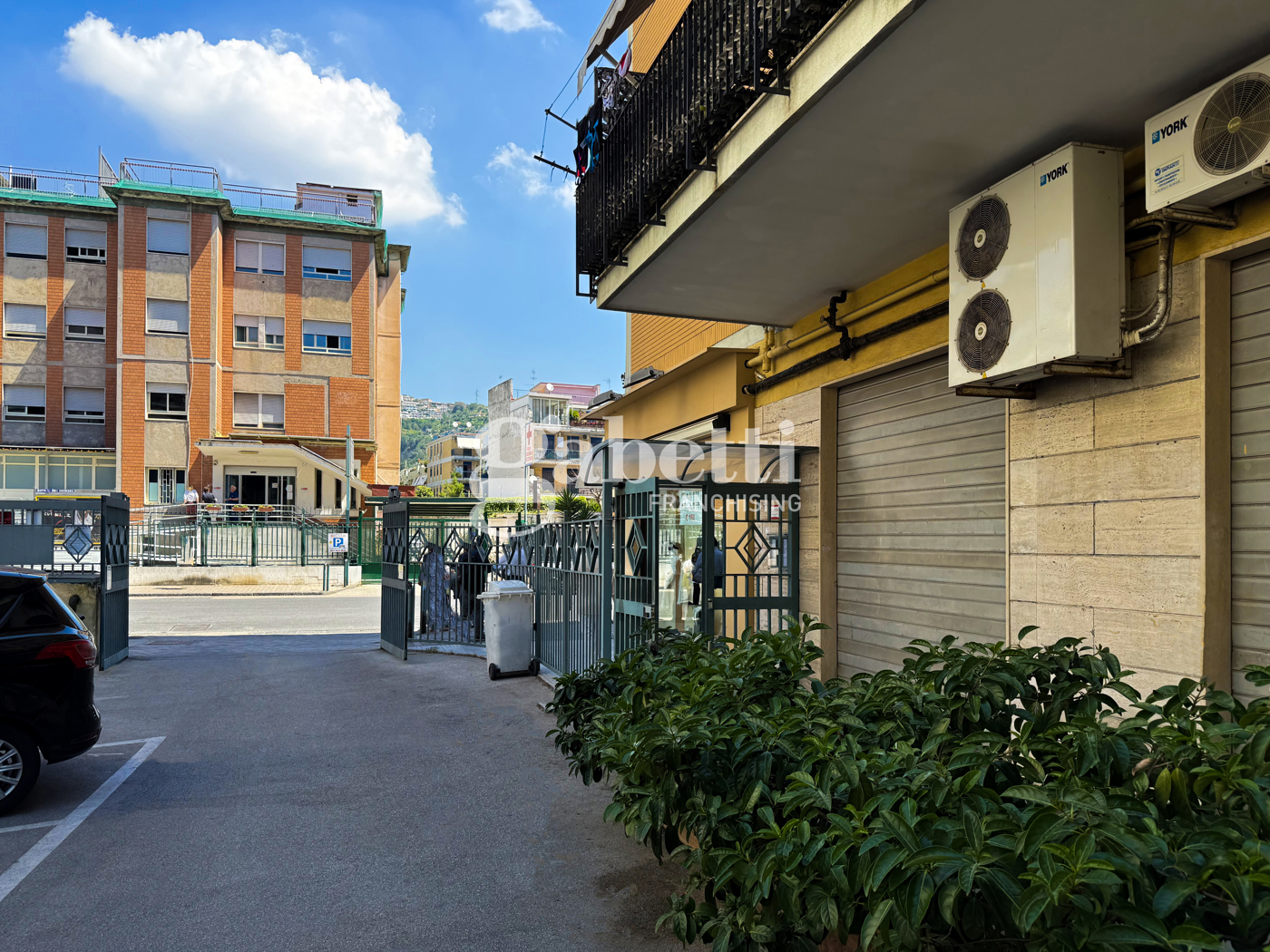 Bilocale ristrutturato a Napoli