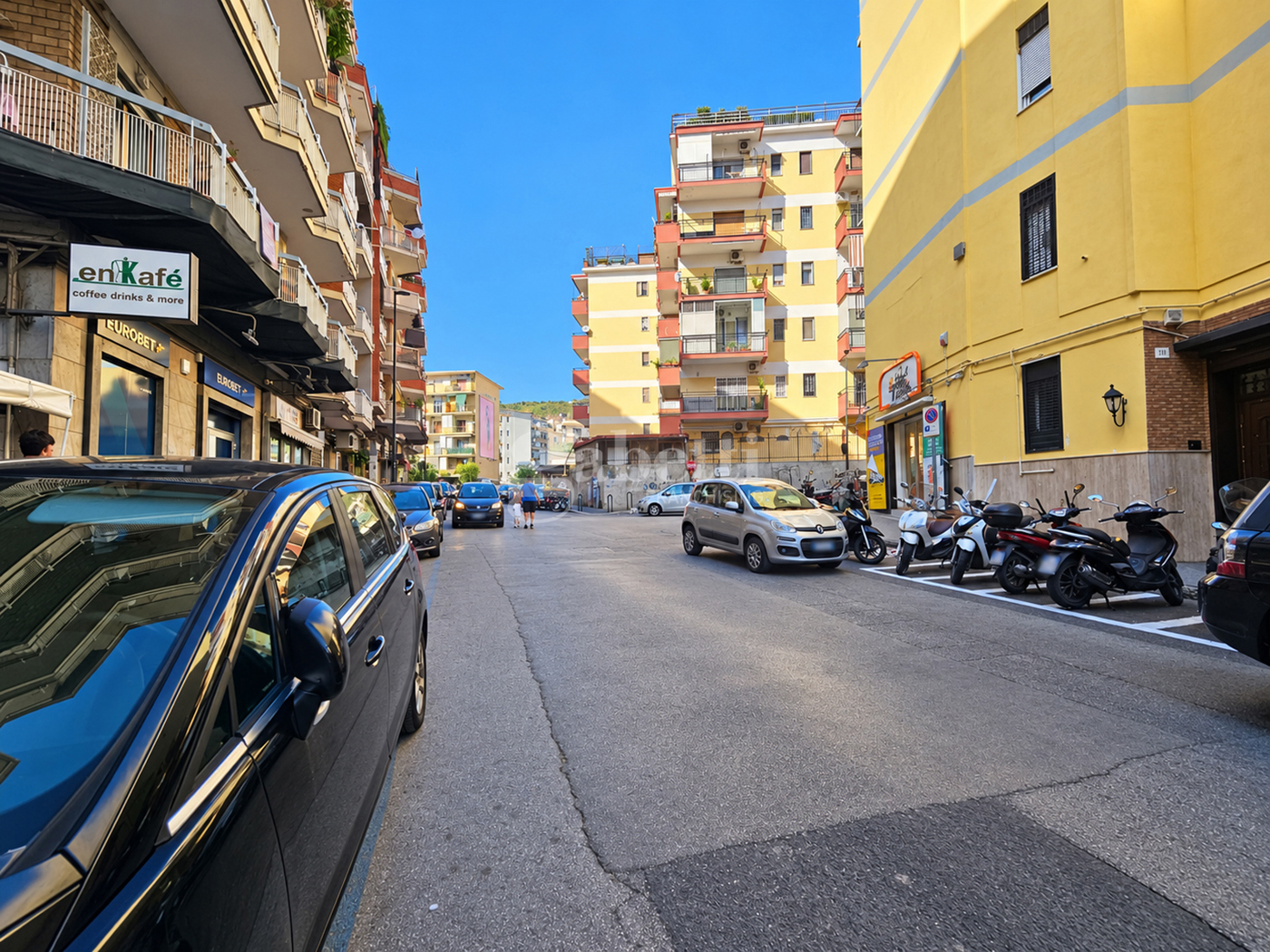 Negozio in affitto a Napoli