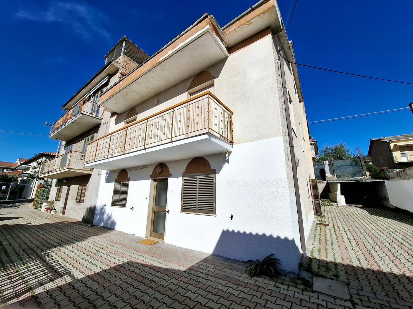 Villa Bifamiliare con giardino a Pescara