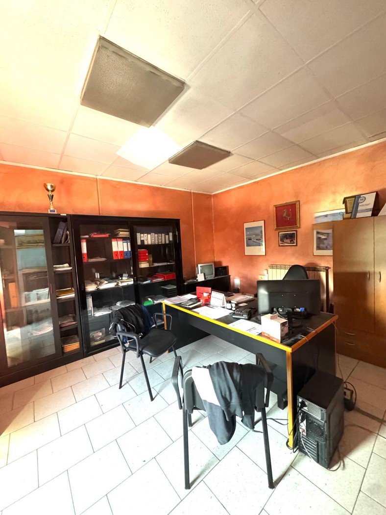 Capannone in vendita a Torino