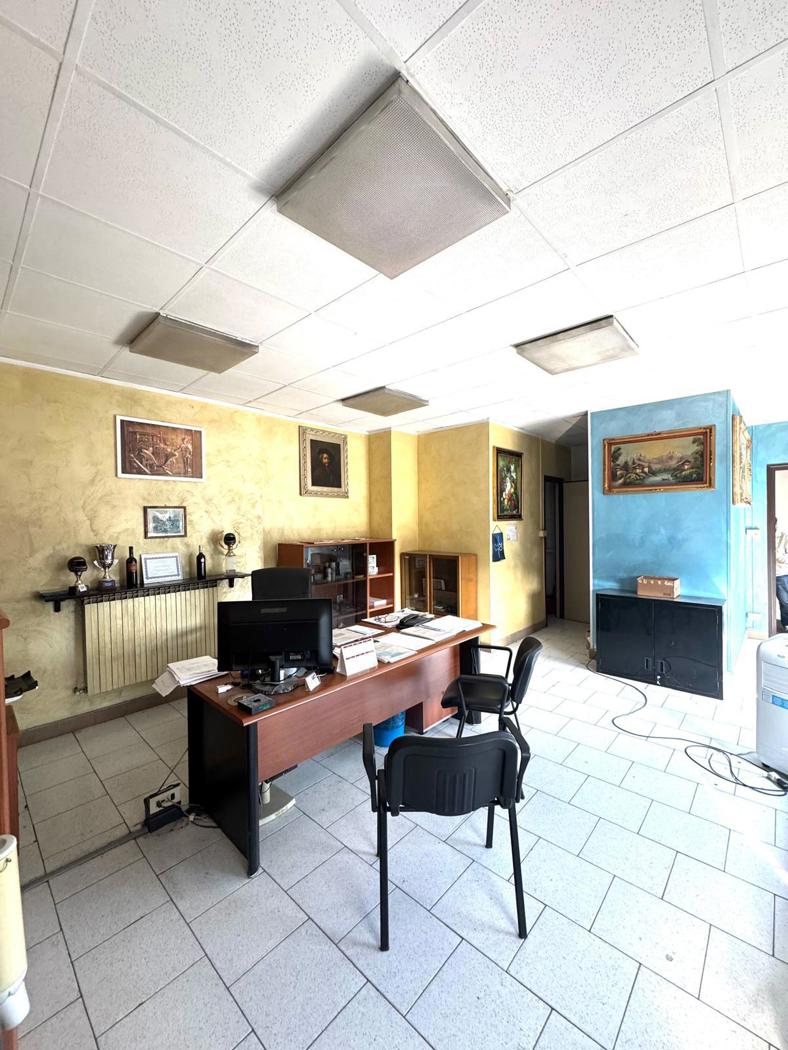 Capannone in vendita a Torino