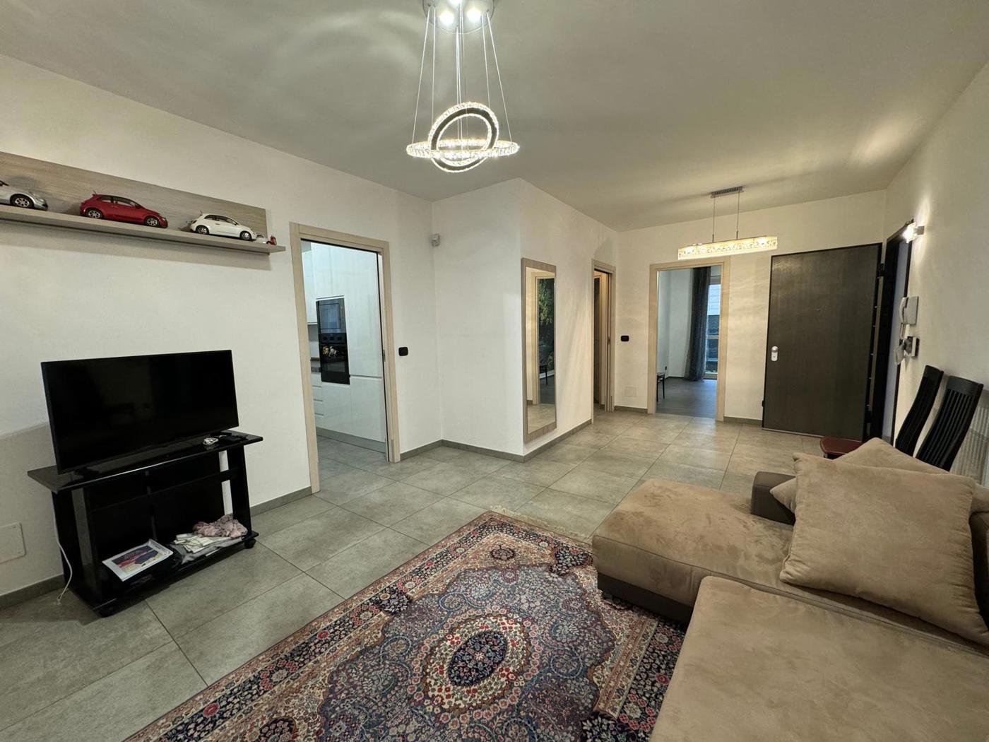 Quadrilocale con box a Collegno