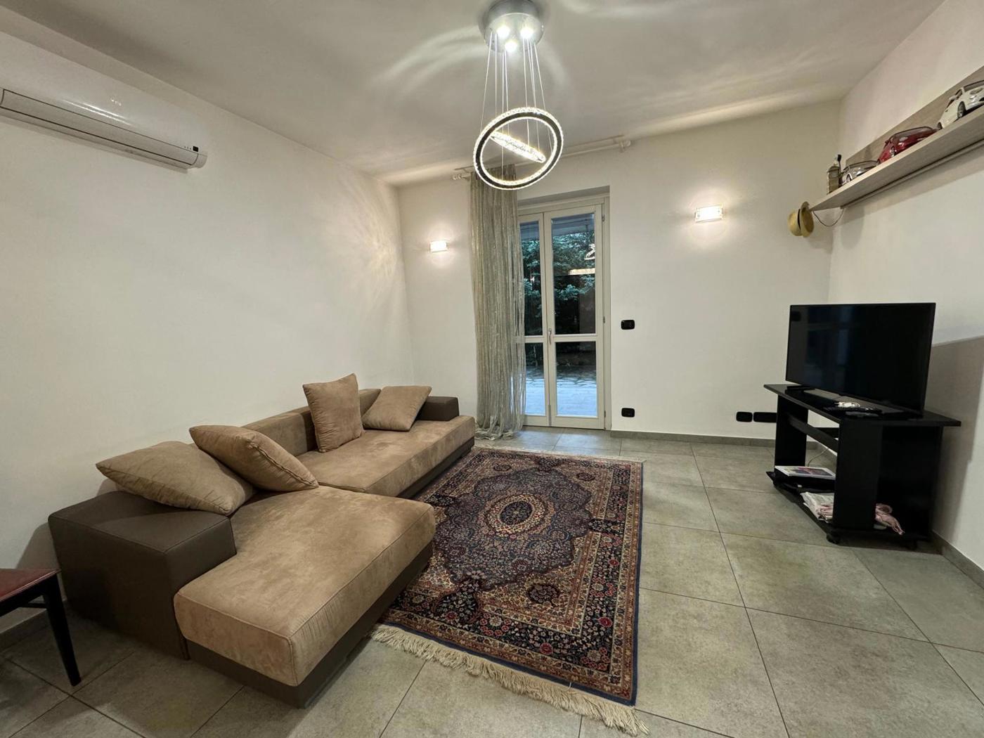 Quadrilocale con box a Collegno