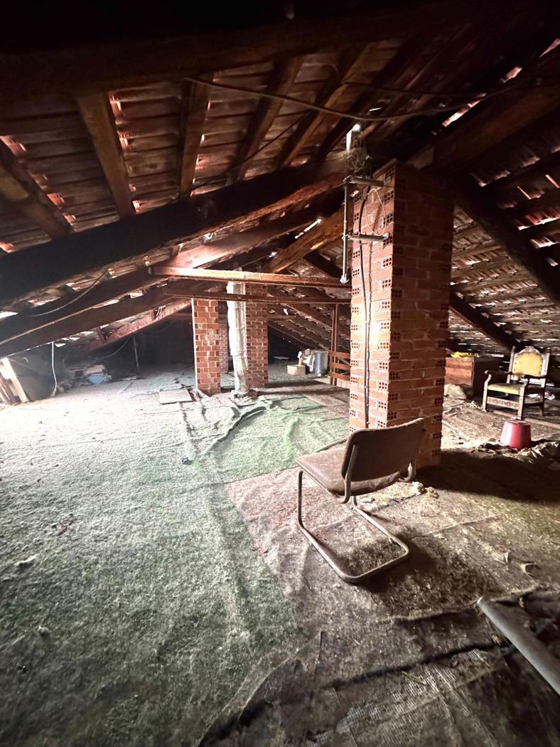 Attico da ristrutturare a Reano