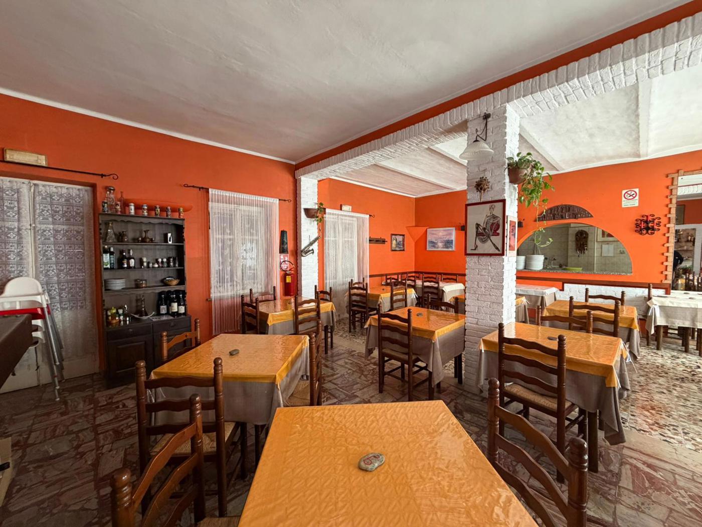 Attivit� commerciale Ristorante e pizzeria in vendita a Buttigliera Alta