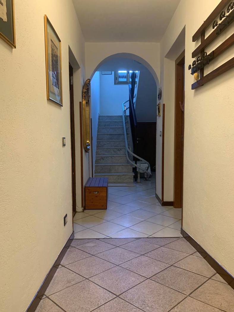 Villa Bifamiliare con giardino a San Giuliano Milanese