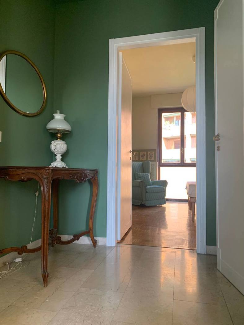 Trilocale arredato in affitto a Milano