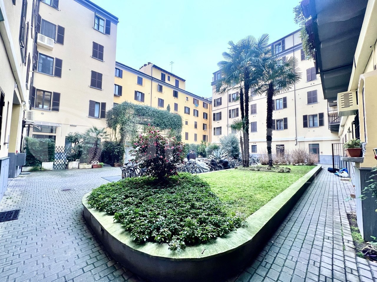 Monolocale arredato in affitto a Milano