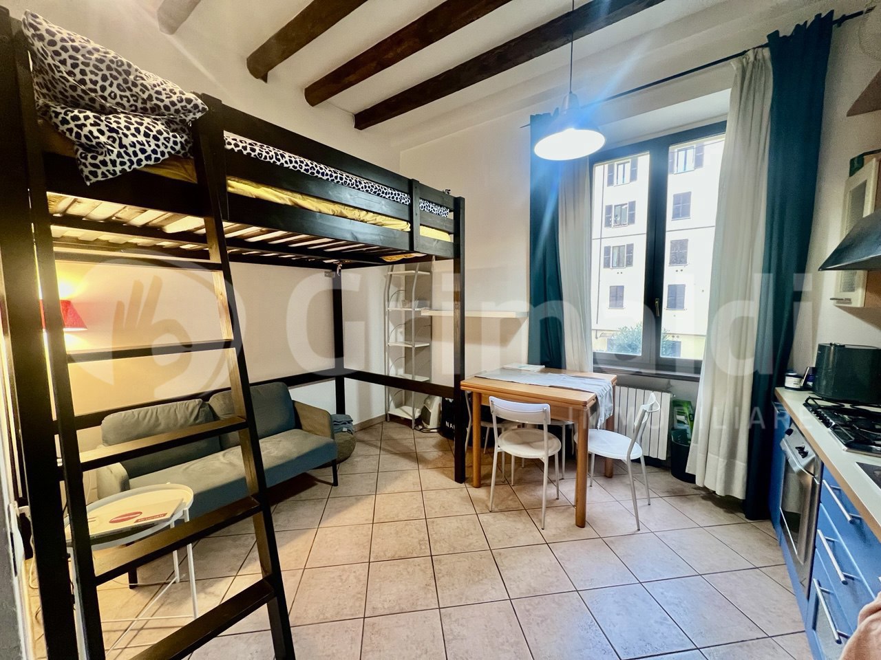 Monolocale arredato in affitto a Milano