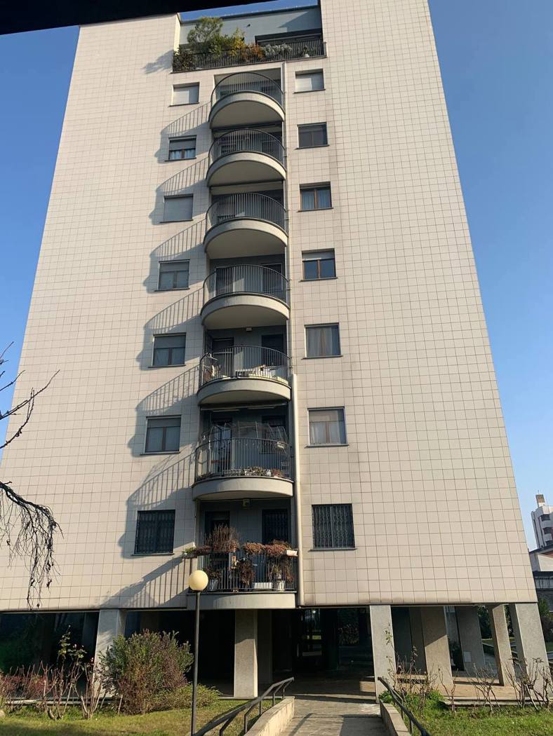 Trilocale arredato in affitto a Milano