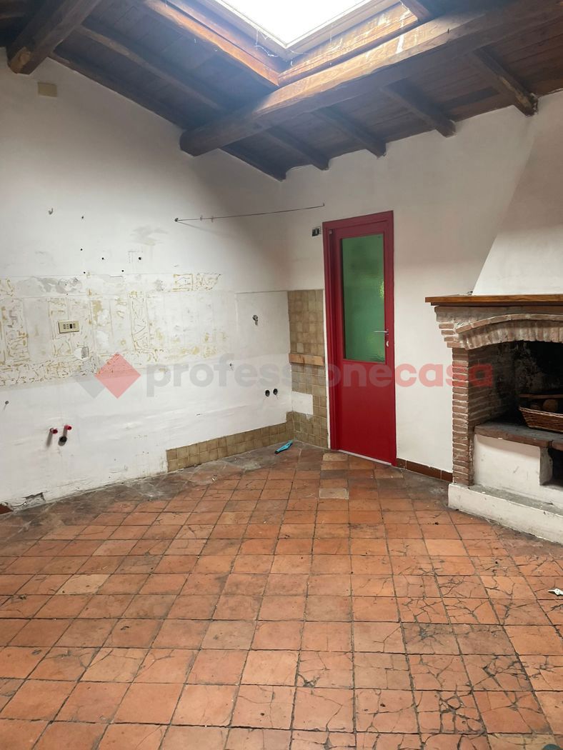 Bilocale arredato in affitto a Mandela