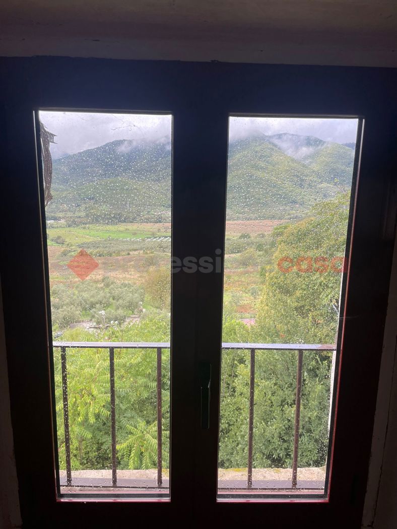 Bilocale arredato in affitto a Mandela