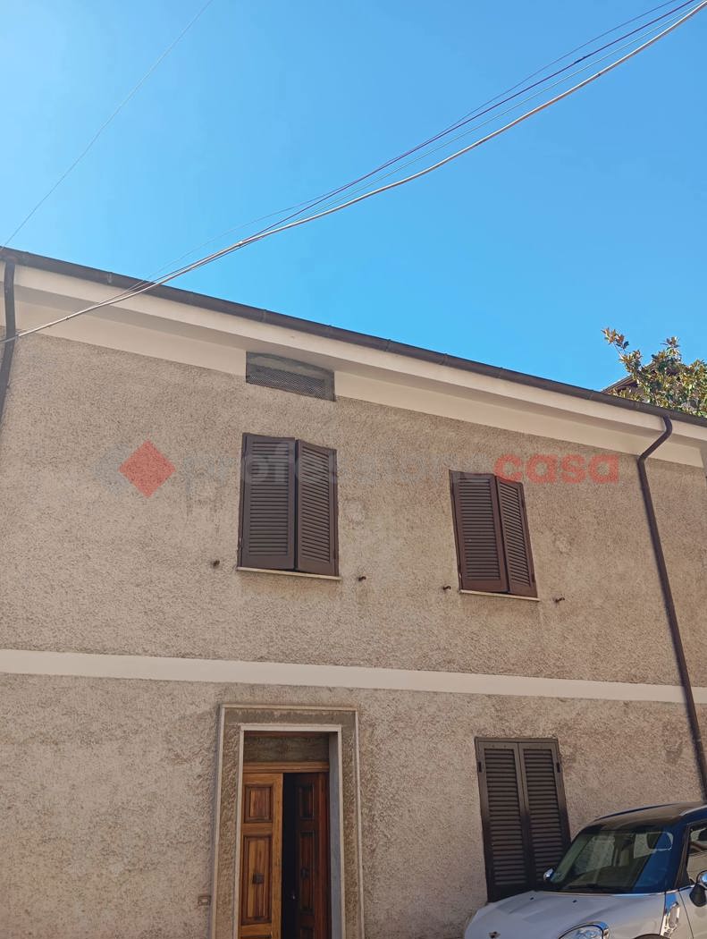 Casa indipendente in vendita a Marano Equo