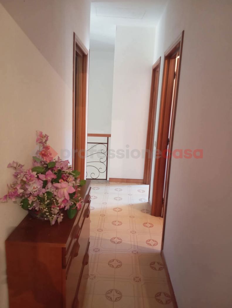 Casa indipendente in vendita a Marano Equo