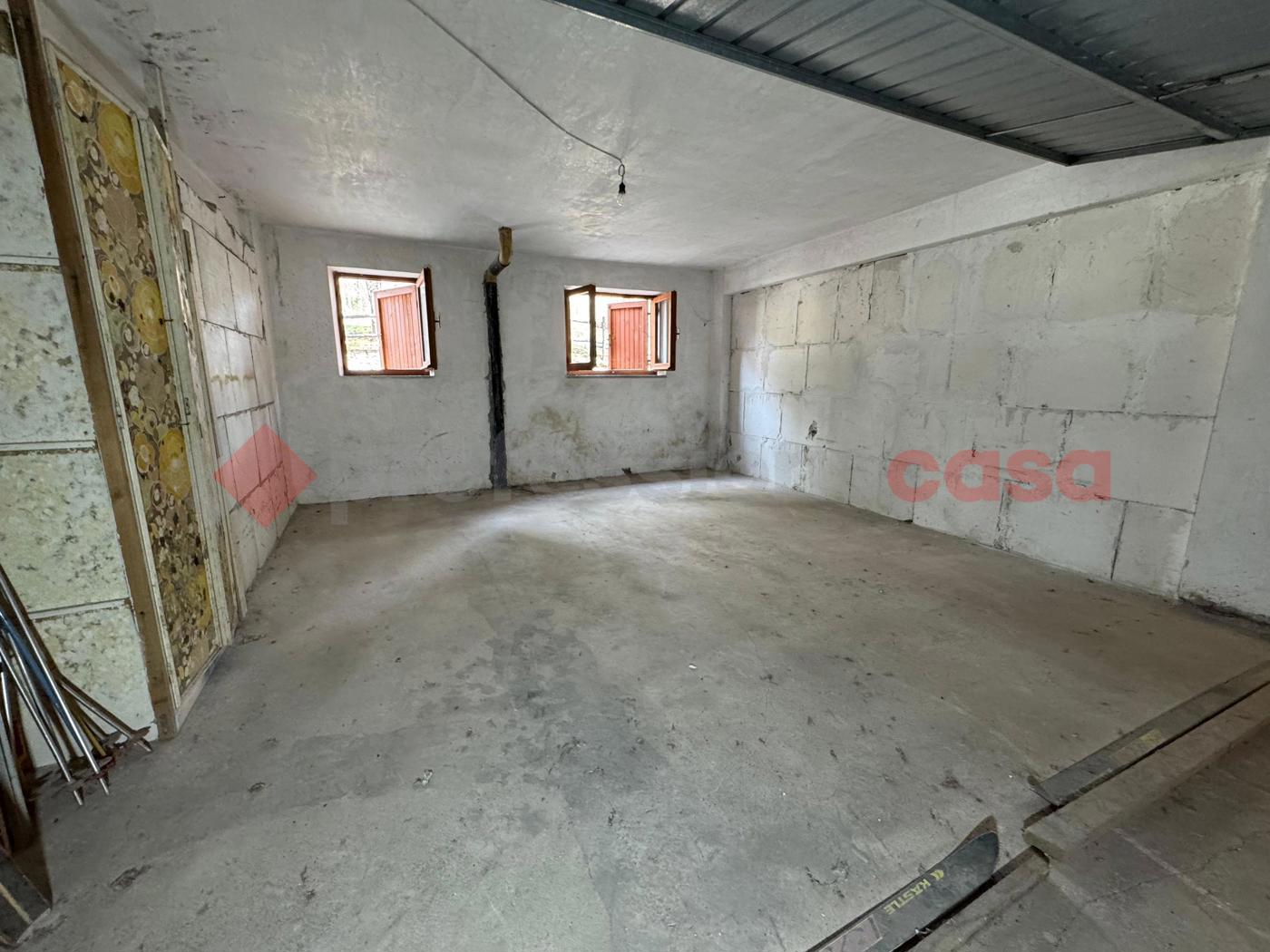 Box/Garage 27mq in vendita a Subiaco