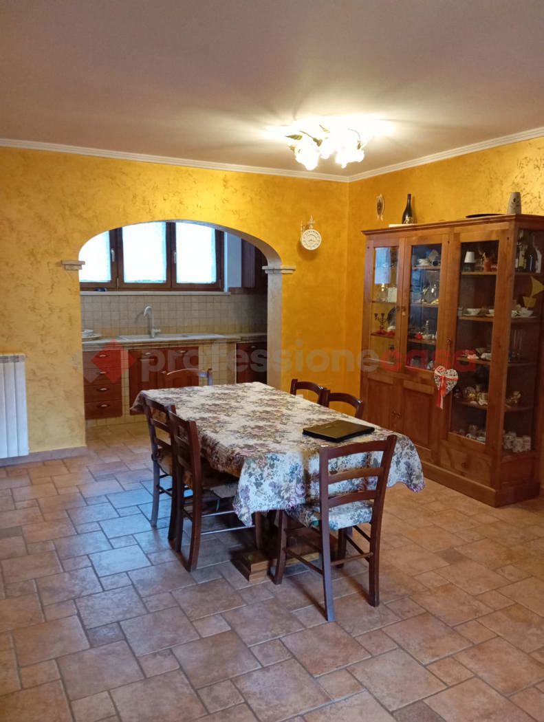 Villa Bifamiliare in vendita a Oricola