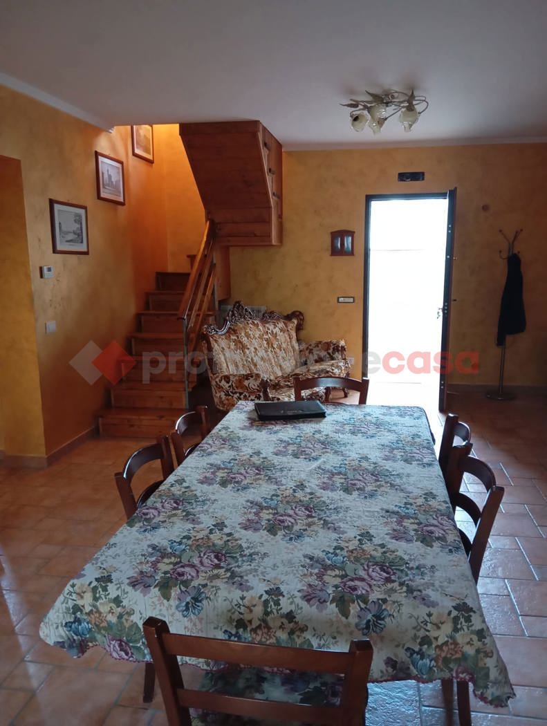 Villa Bifamiliare in vendita a Oricola