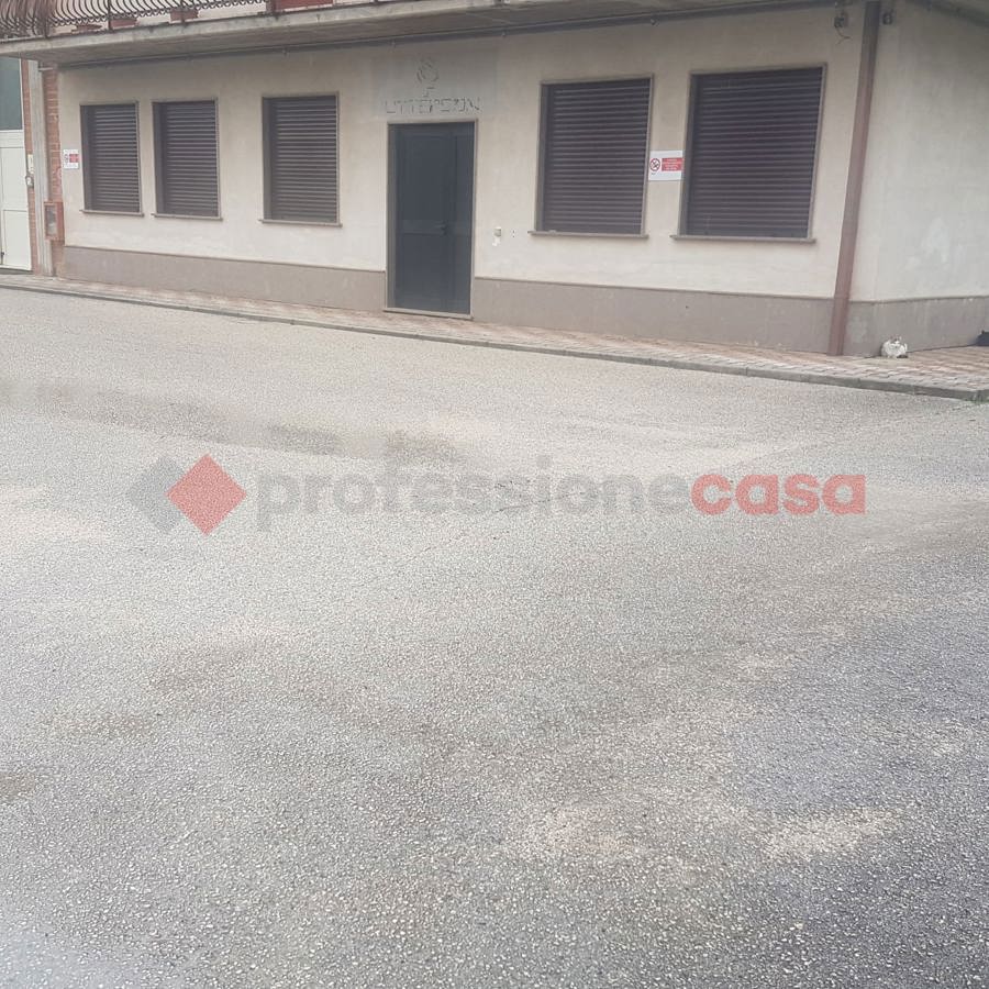 Ufficio con box doppio a Carsoli