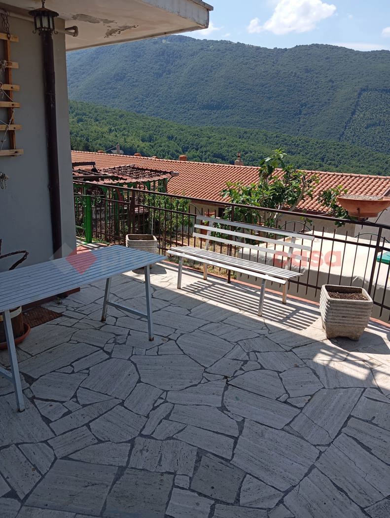 Appartamento in vendita a Pereto