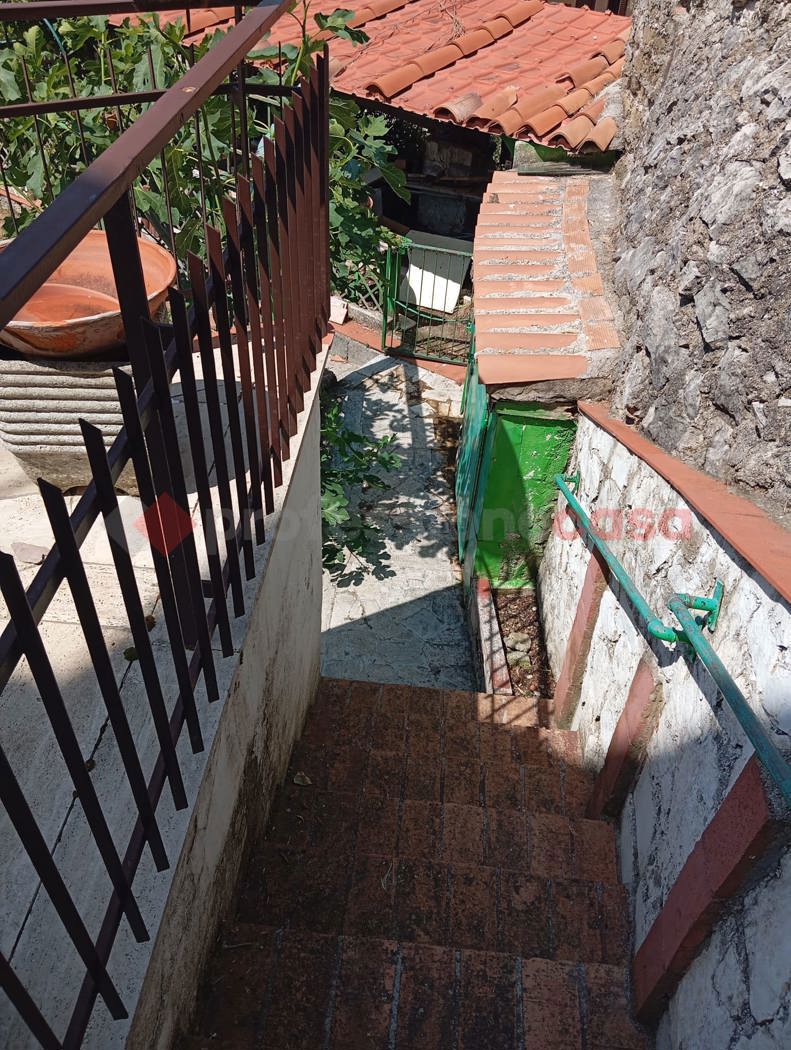 Appartamento in vendita a Pereto