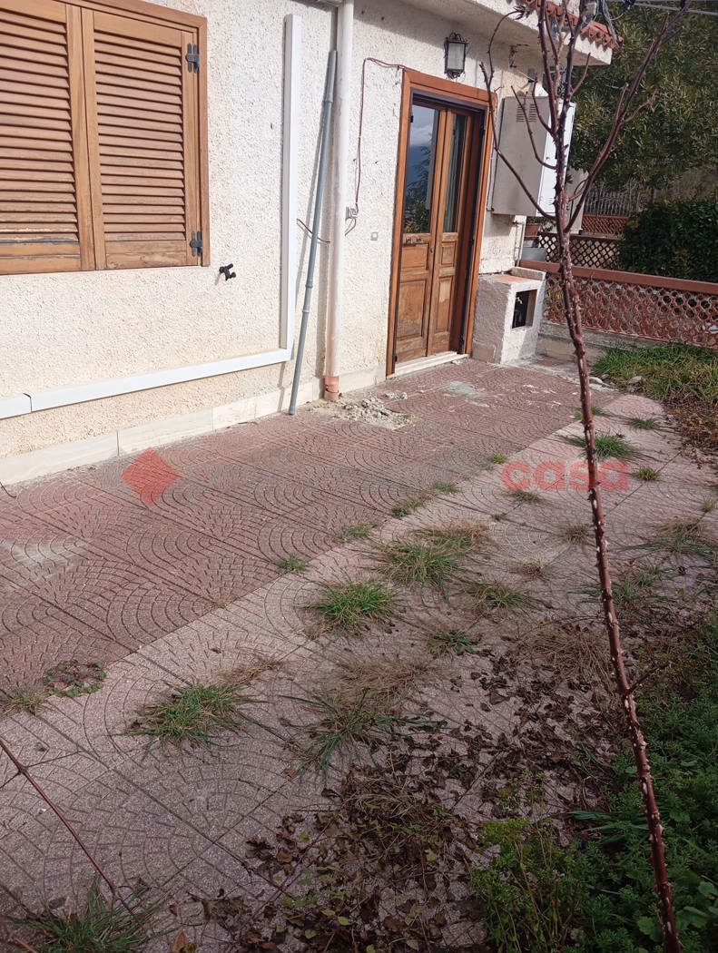 Casa indipendente in vendita a Vallinfreda