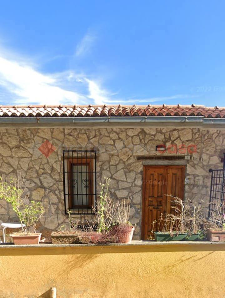Casa indipendente in vendita a Vallinfreda