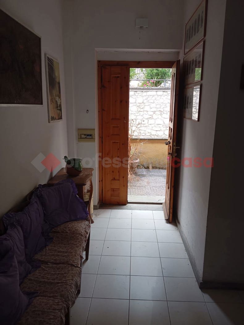 Casa indipendente in vendita a Vallinfreda