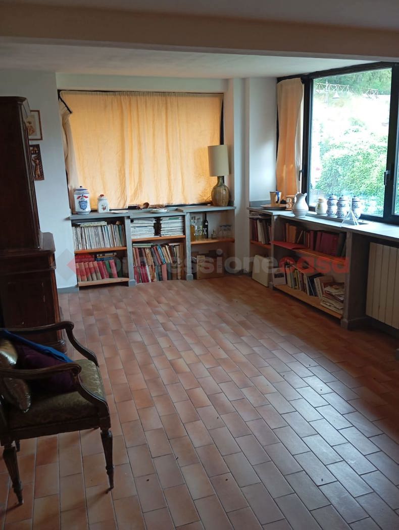 Casa indipendente in vendita a Vallinfreda