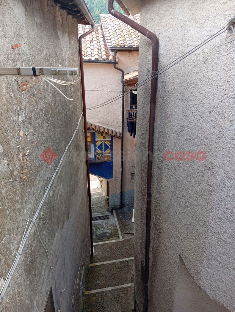 Casa indipendente in vendita a Vallinfreda