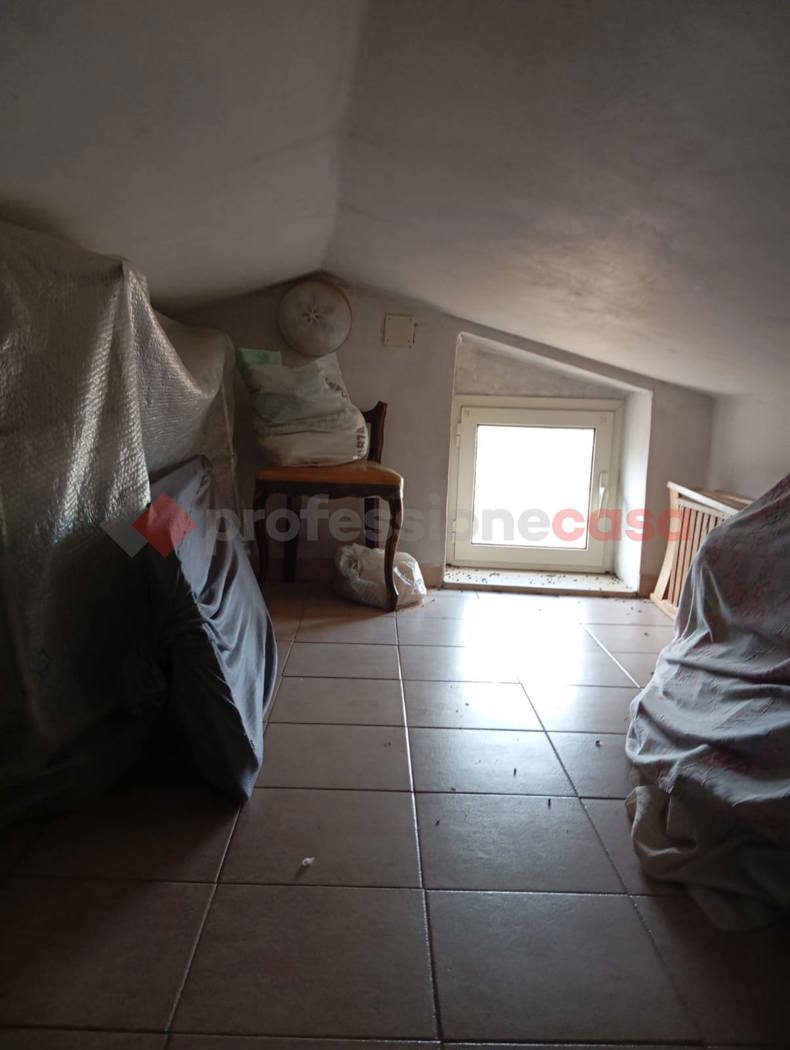 Casa indipendente in vendita a Vallinfreda