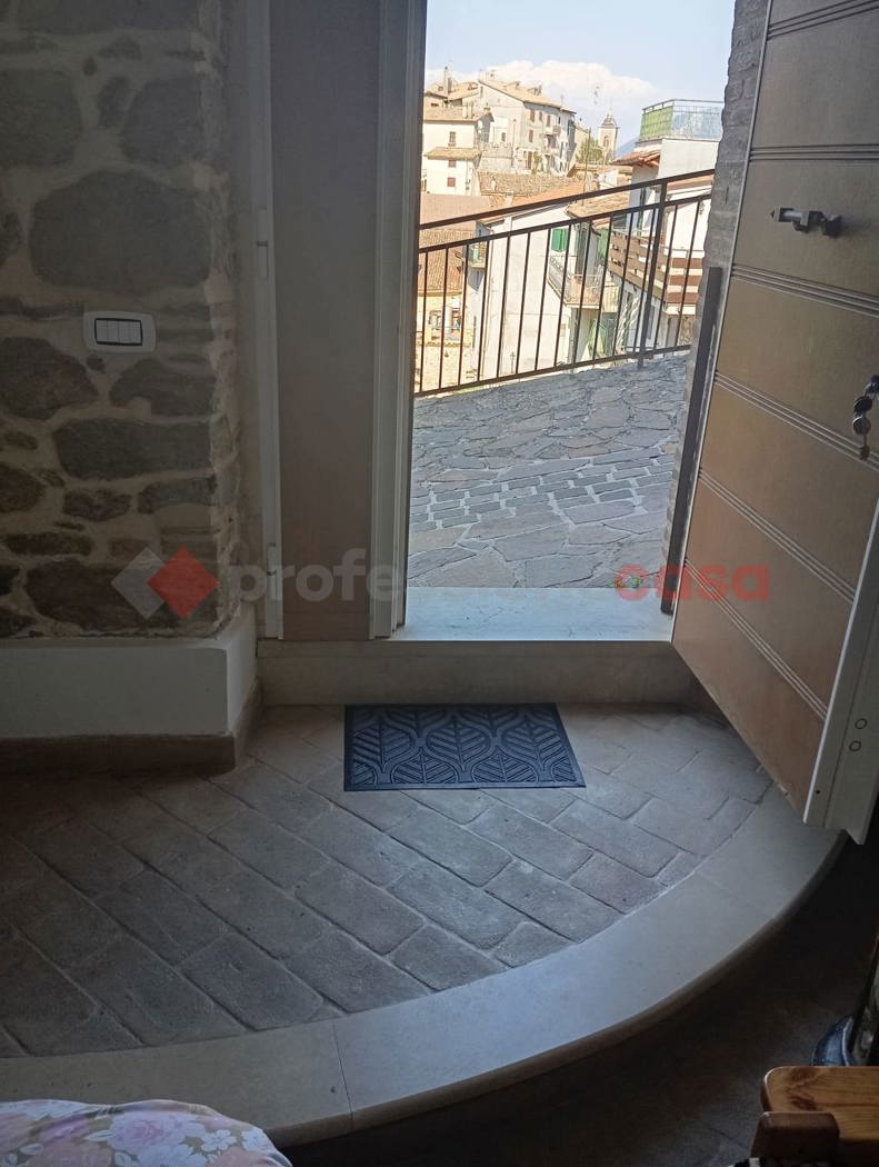 Casa indipendente in vendita a Vallinfreda