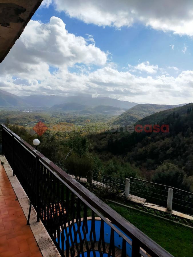 Casa indipendente con giardino a Vallinfreda