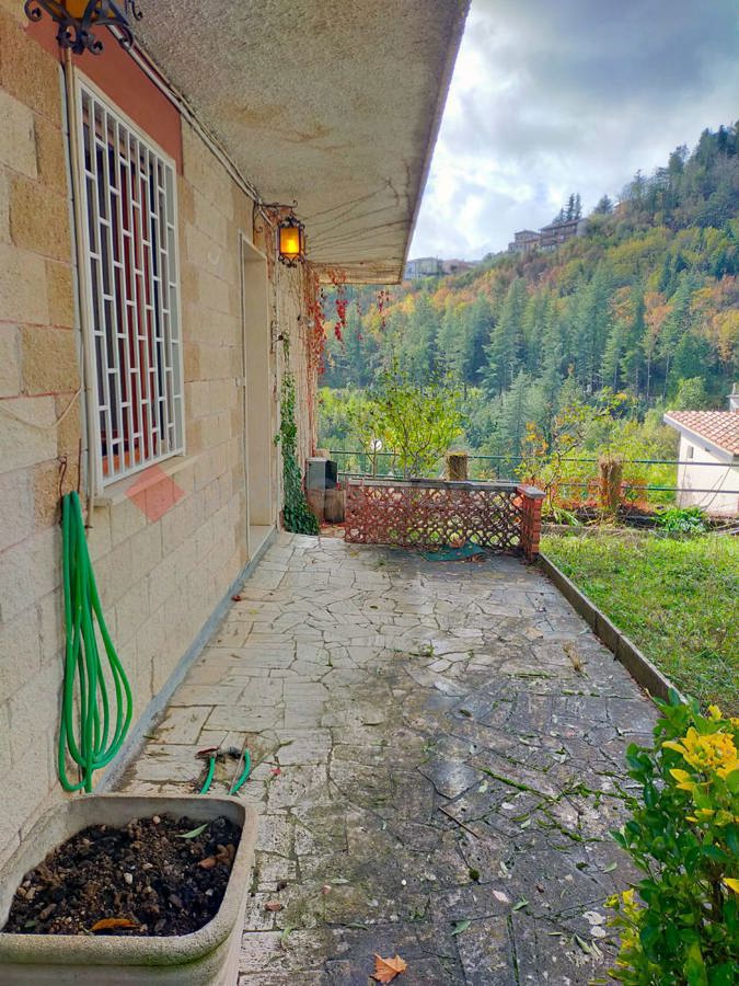 Casa indipendente con giardino a Vallinfreda